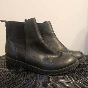 Steve Madden Black Leather Ankle Boots
